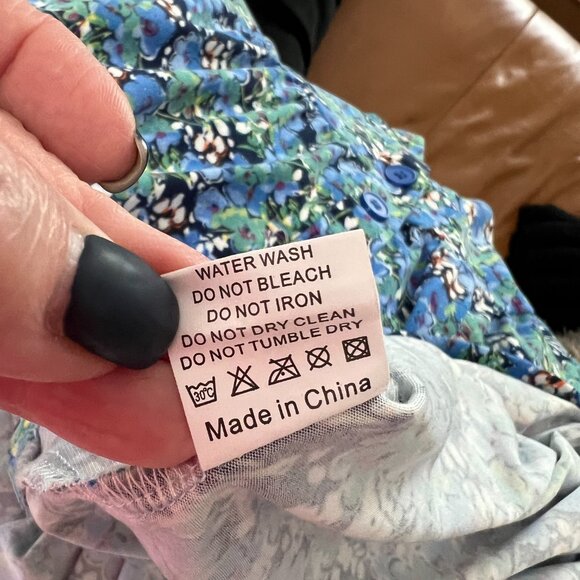 Floral Sleeveless Tunic Top in size XL - Picture 10 of 10